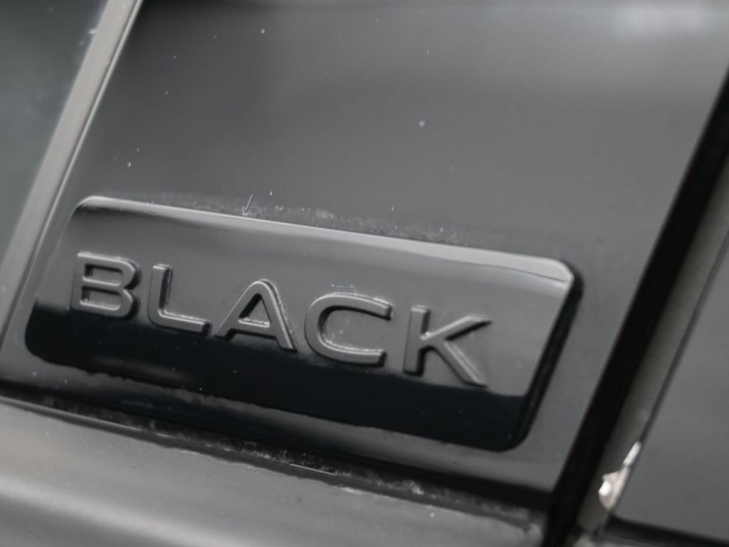 Used 2025 Volkswagen Golf R Black Edition image 15