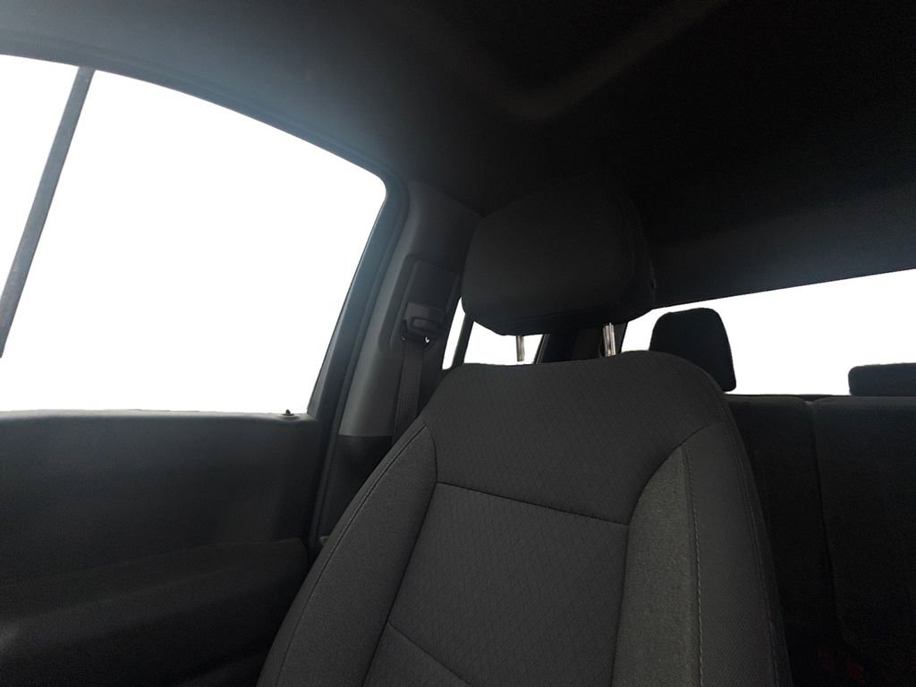 Used 2023 Chevrolet Silverado 1500 Custom image 28