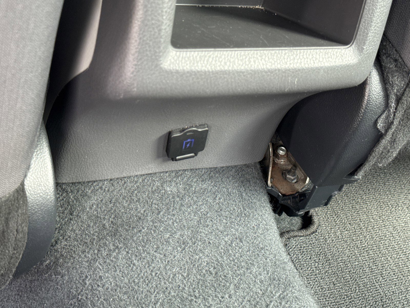 Used 2024 Toyota Camry LE FWD image 14
