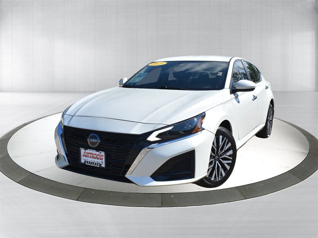 Used 2023 Nissan Altima 2.5 SV