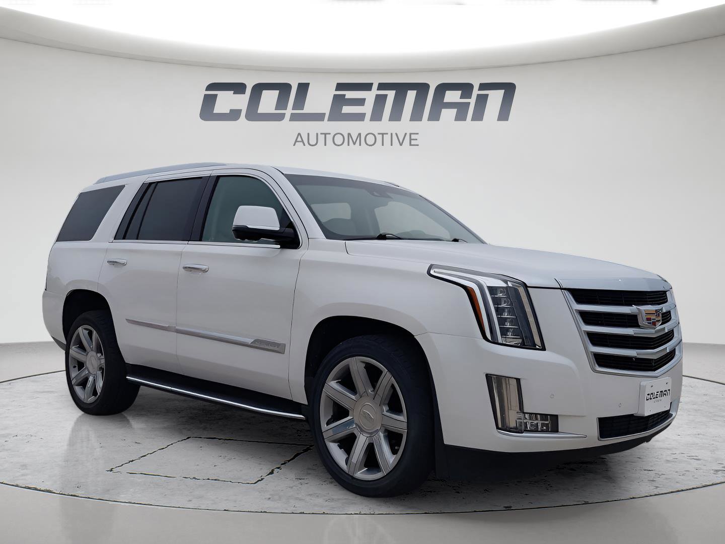 Used 2016 Cadillac Escalade Luxury AWD/4WD image 7