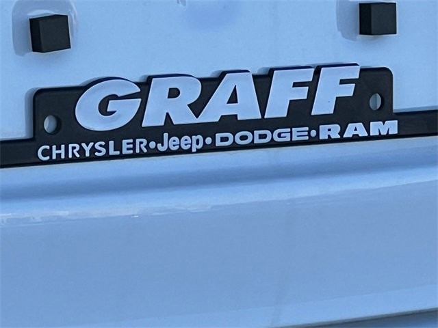 New 2025 Jeep Grand Cherokee Altitude image 47