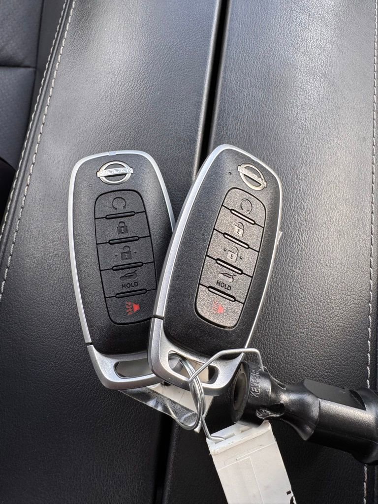 Used 2023 Nissan Rogue SV w/ SV Premium B Package image 34