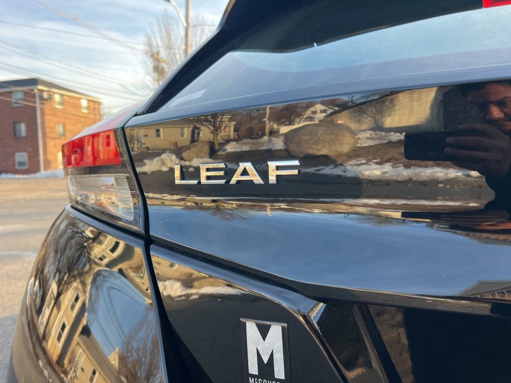 Used 2018 Nissan Leaf SV w/ SV Technology Package image 10