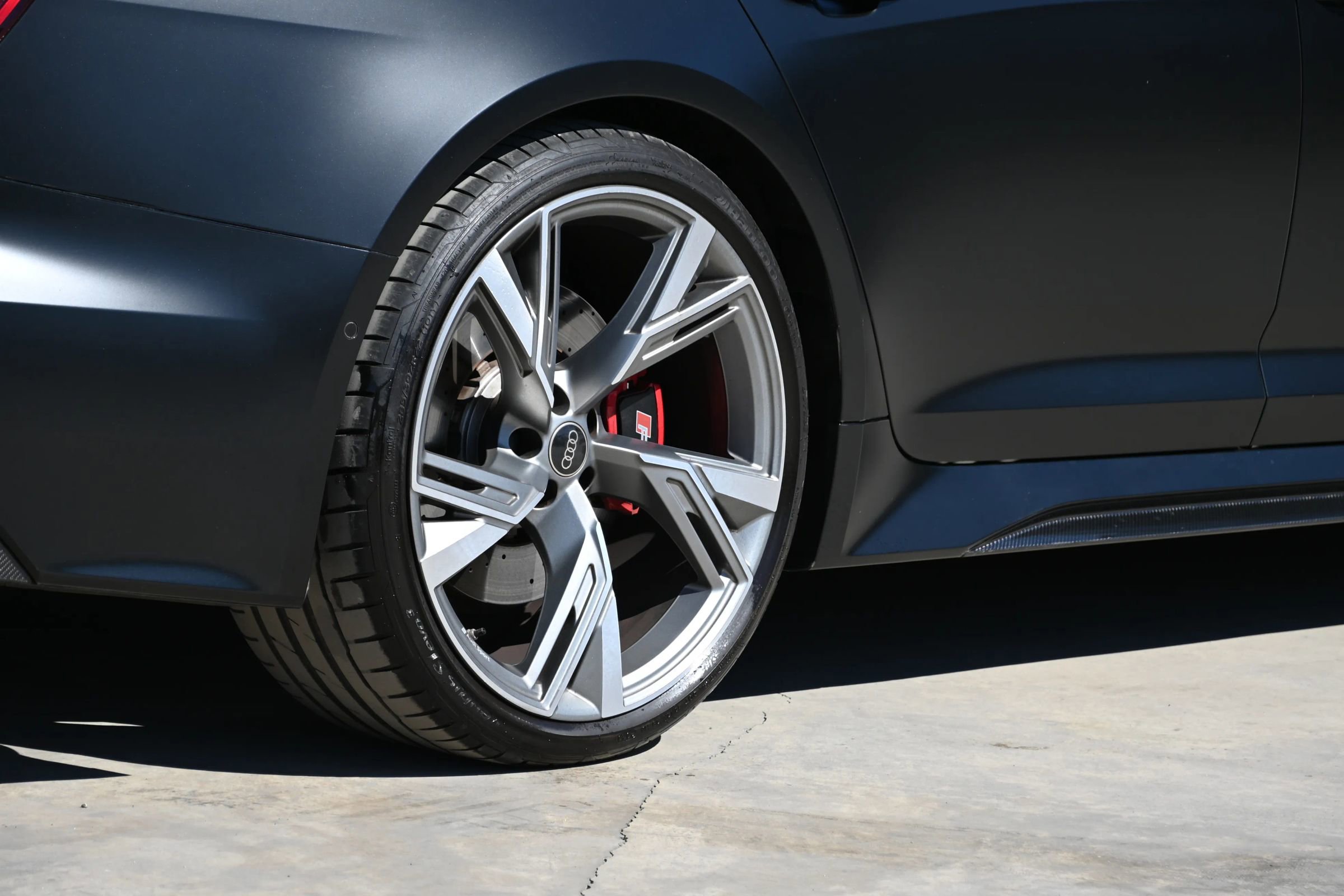 Used 2023 Audi RS 6 w/ Carbon Optic Package image 10