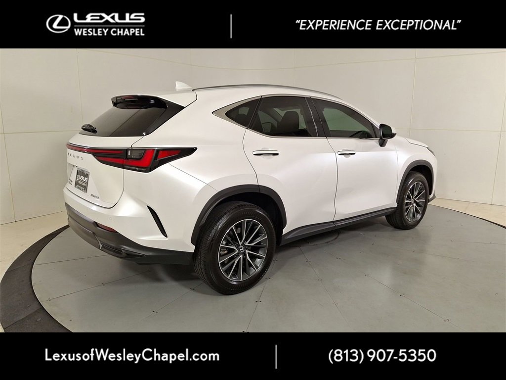 Used 2025 Lexus NX 250 FWD w/ Premium Package image 3