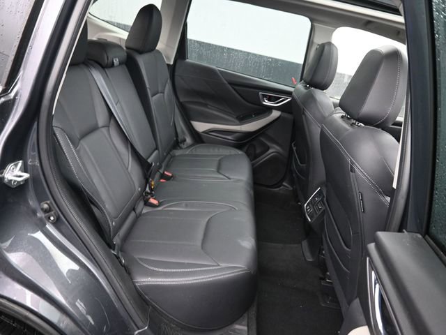 Used 2023 Subaru Forester Limited AWD/4WD image 8