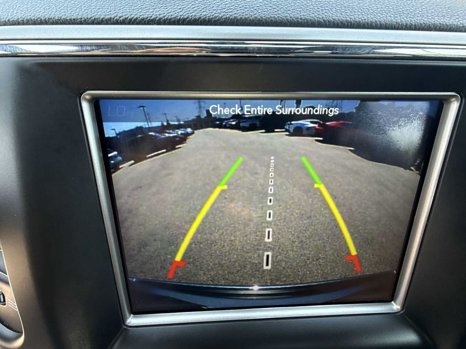 Used 2018 Jeep Grand Cherokee Overland AWD/4WD image 15