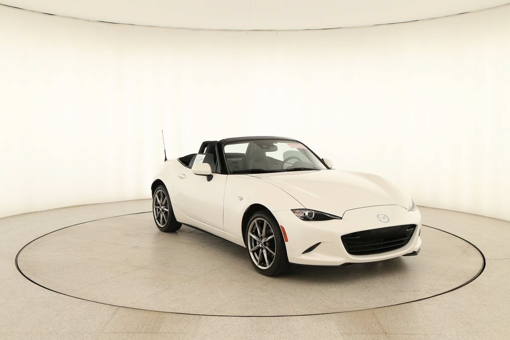 Used 2022 MAZDA MX-5 Miata Grand Touring w/ Weather Package RWD image 10