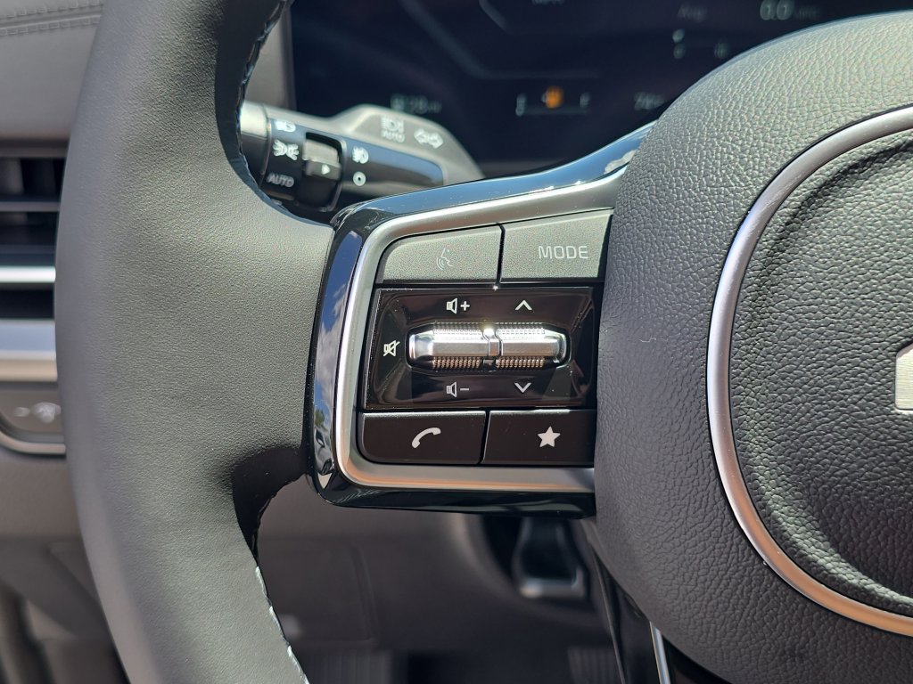 New 2026 Kia Carnival SX Prestige FWD image 32