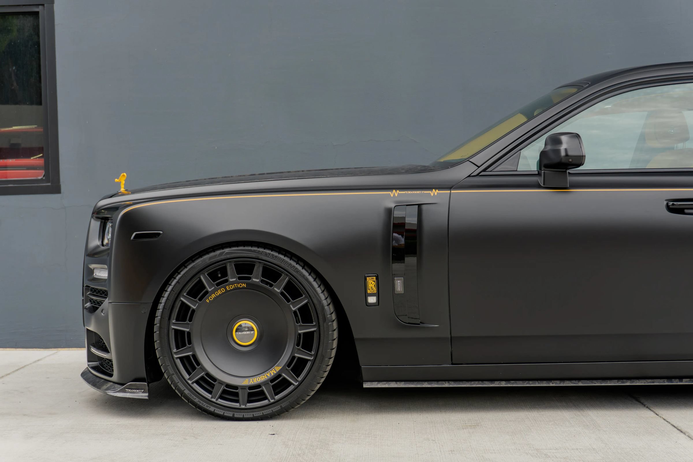Used 2027 Rolls-Royce Phantom Sedan RWD image 23