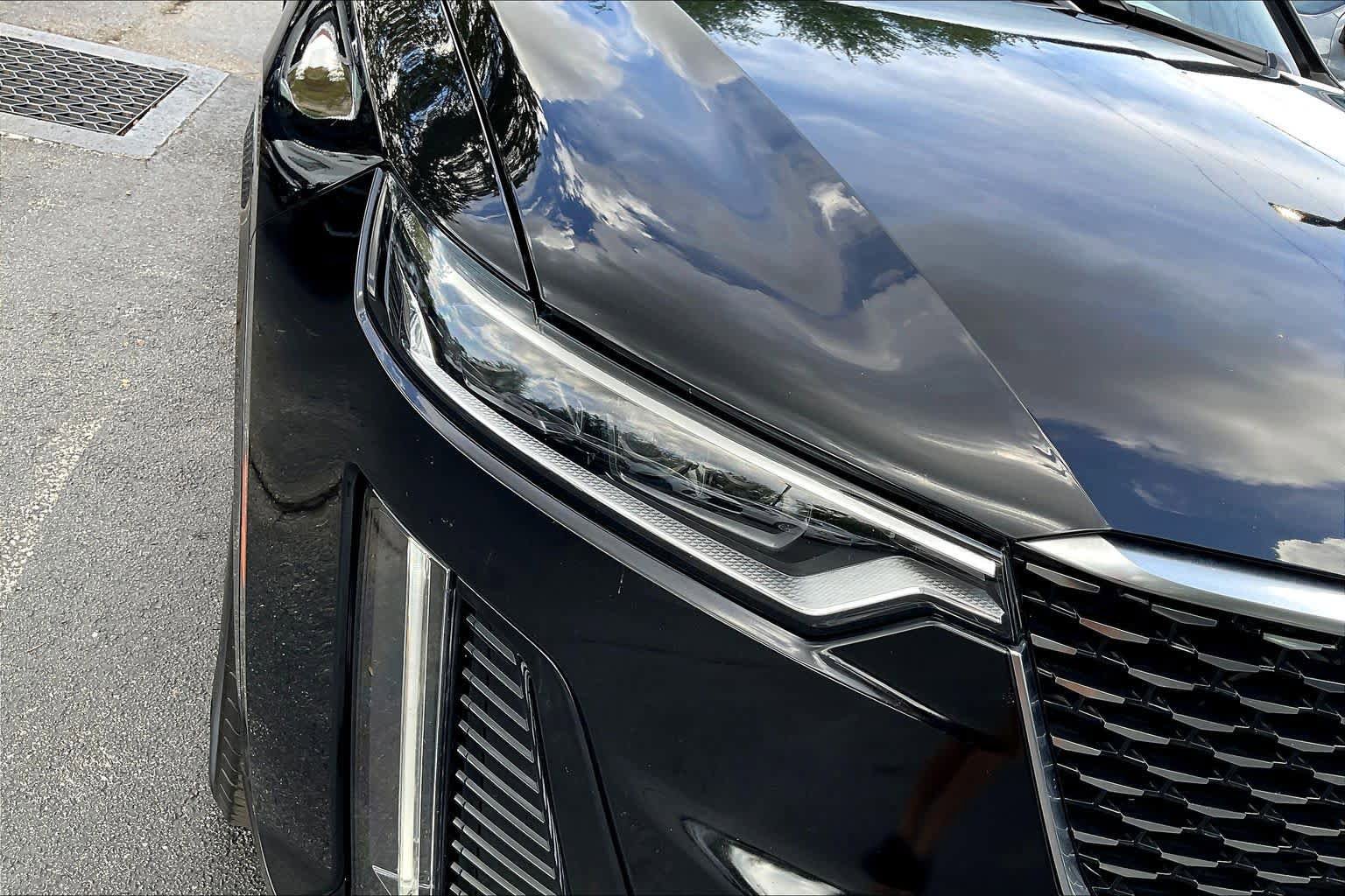 Used 2022 Cadillac XT6 Premium Luxury w/ Technology Package image 28