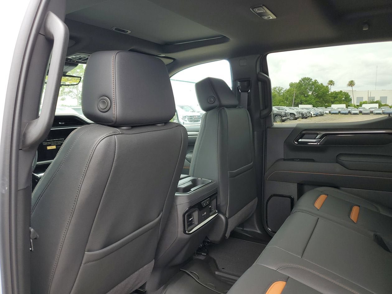New 2026 GMC Sierra 1500 AT4 w/ AT4 Premium Package AWD/4WD image 11