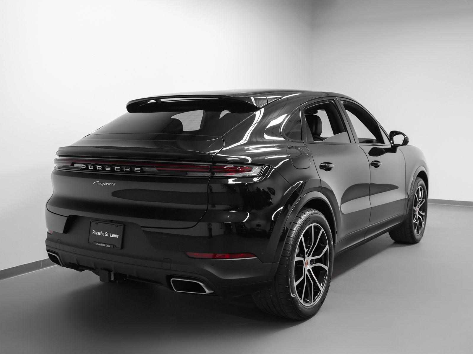 New 2026 Porsche Cayenne Coupe AWD/4WD image 12