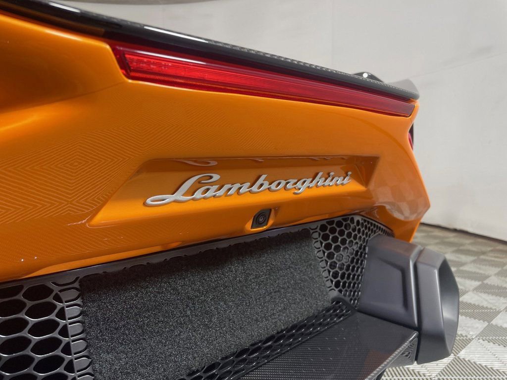 Used 2020 Lamborghini Sian Coupe AWD/4WD image 9