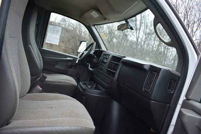 Used 2014 Chevrolet Express 3500 image 12