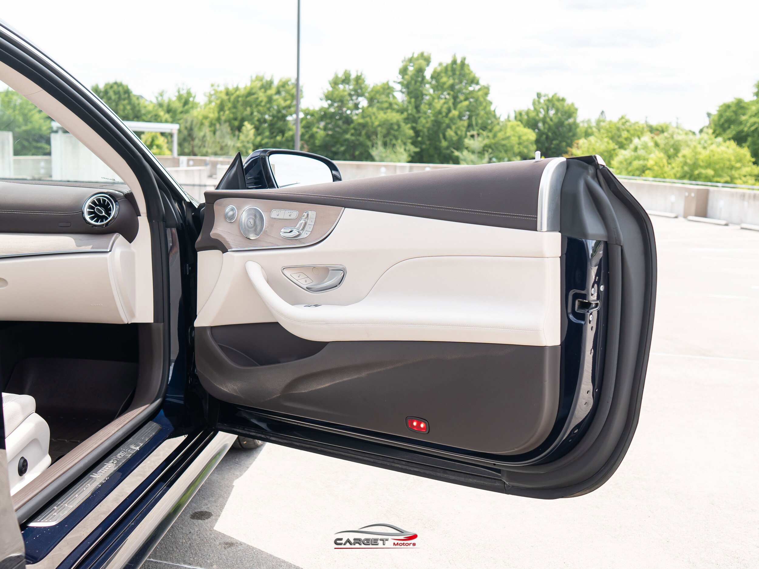 Used 2018 Mercedes-Benz E 400 4MATIC Coupe image 39