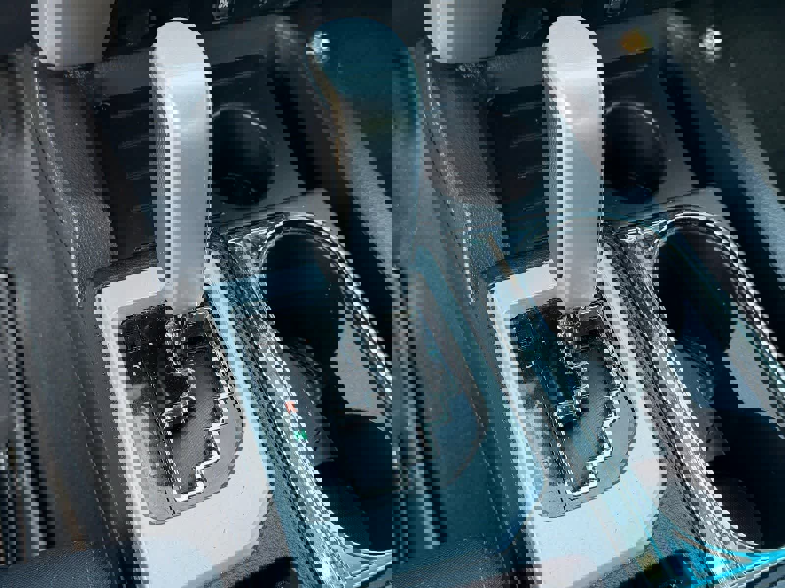 Used 2016 Toyota Tundra SR5 w/ TRD Off Road Package AWD/4WD image 14