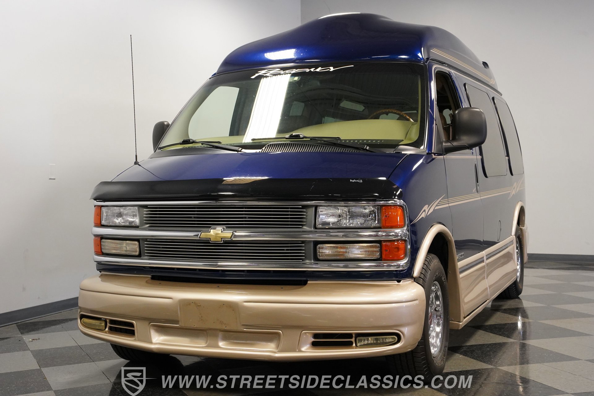 Used 2001 Chevrolet Express 1500 w/ Preferred Equipment Group 3 image 19