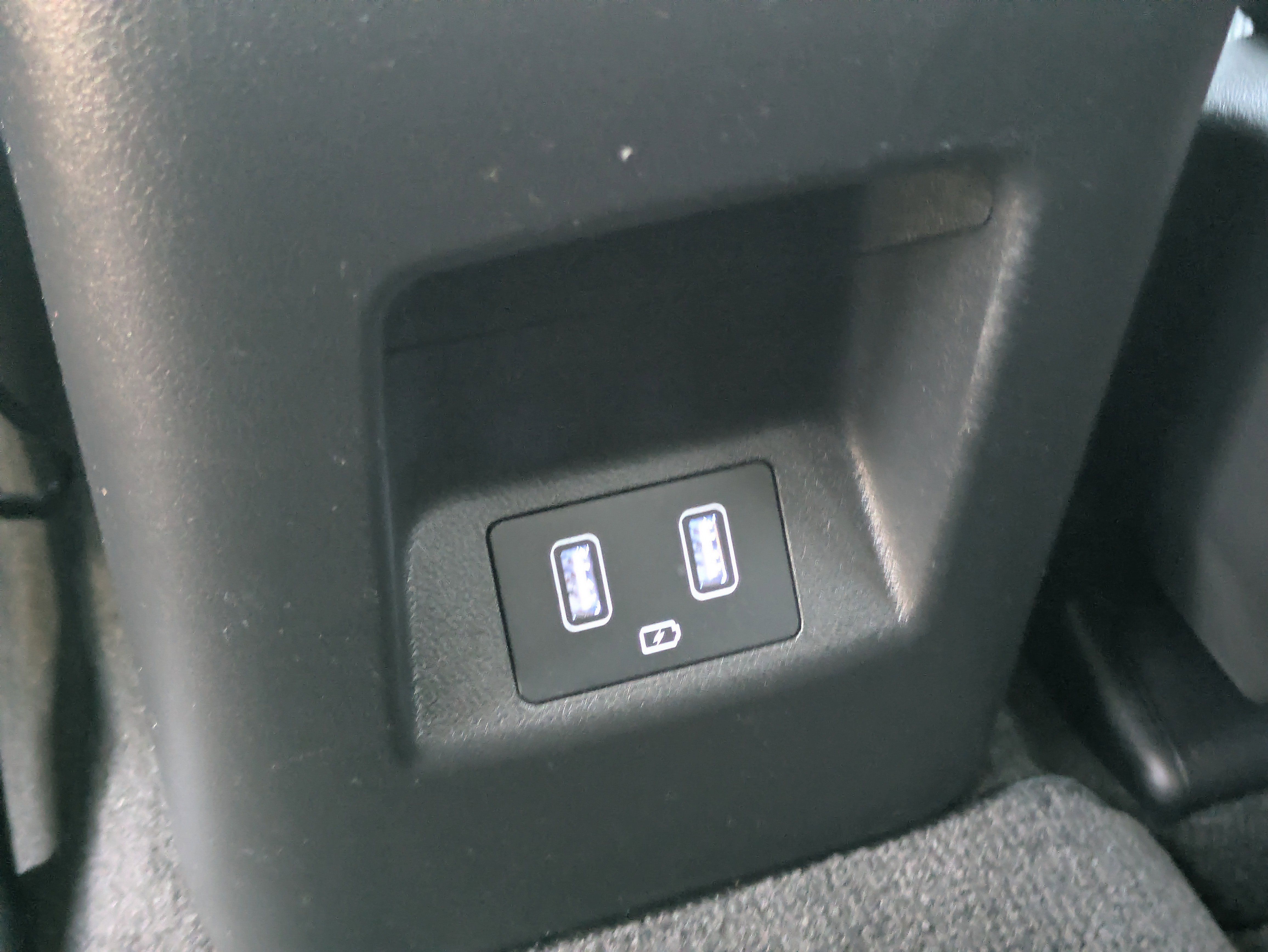 Used 2022 Hyundai Tucson Limited w/ Cargo Package image 16