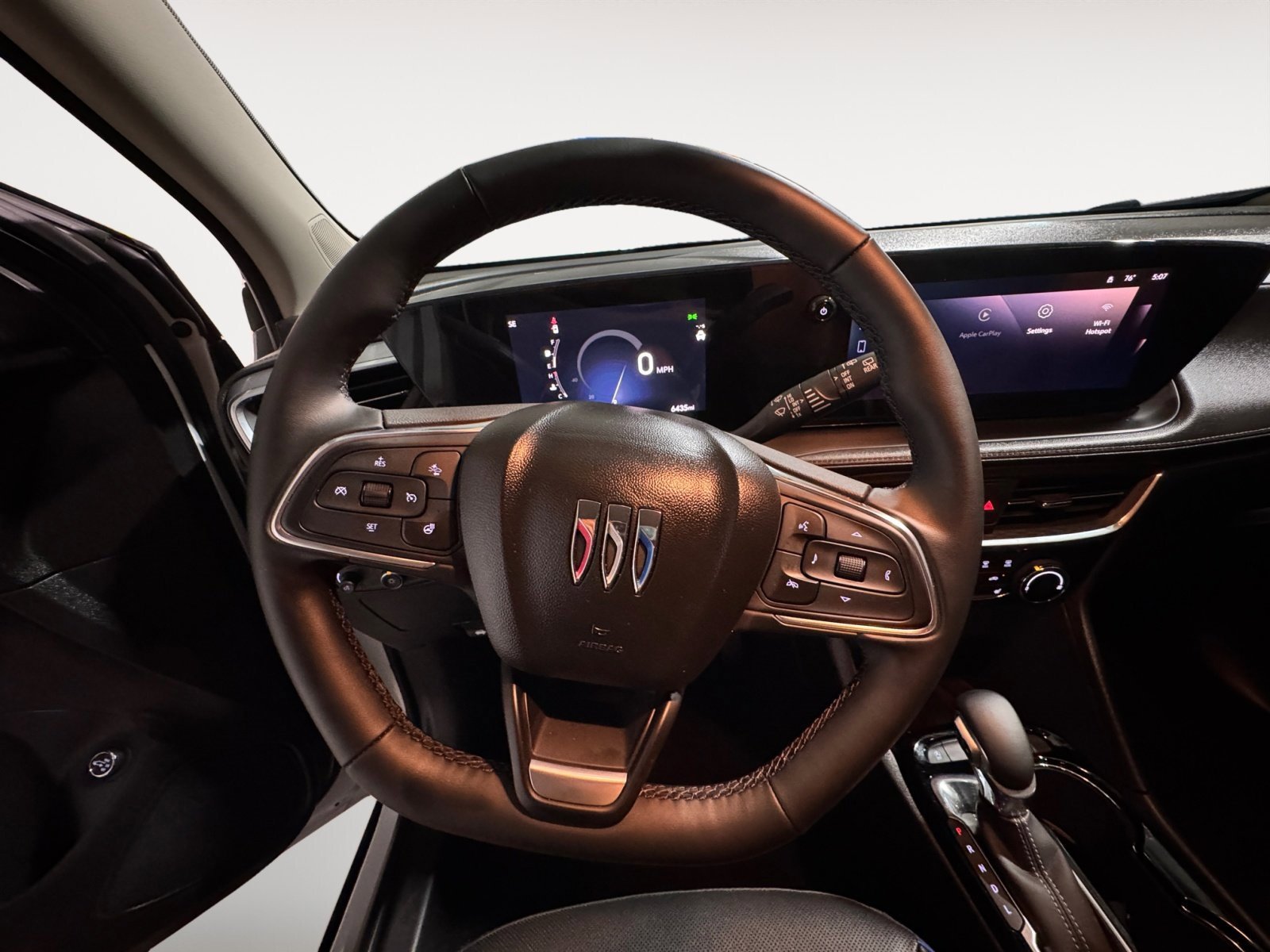 Used 2025 Buick Encore GX Sport Touring w/ Comfort Package image 15