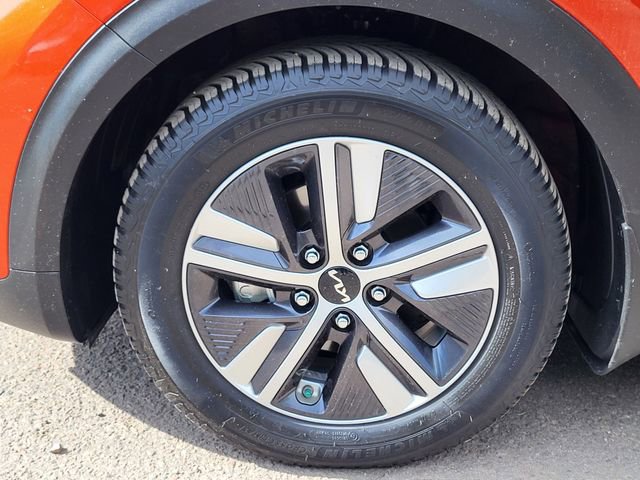 Used 2022 Kia Niro LXS FWD image 10