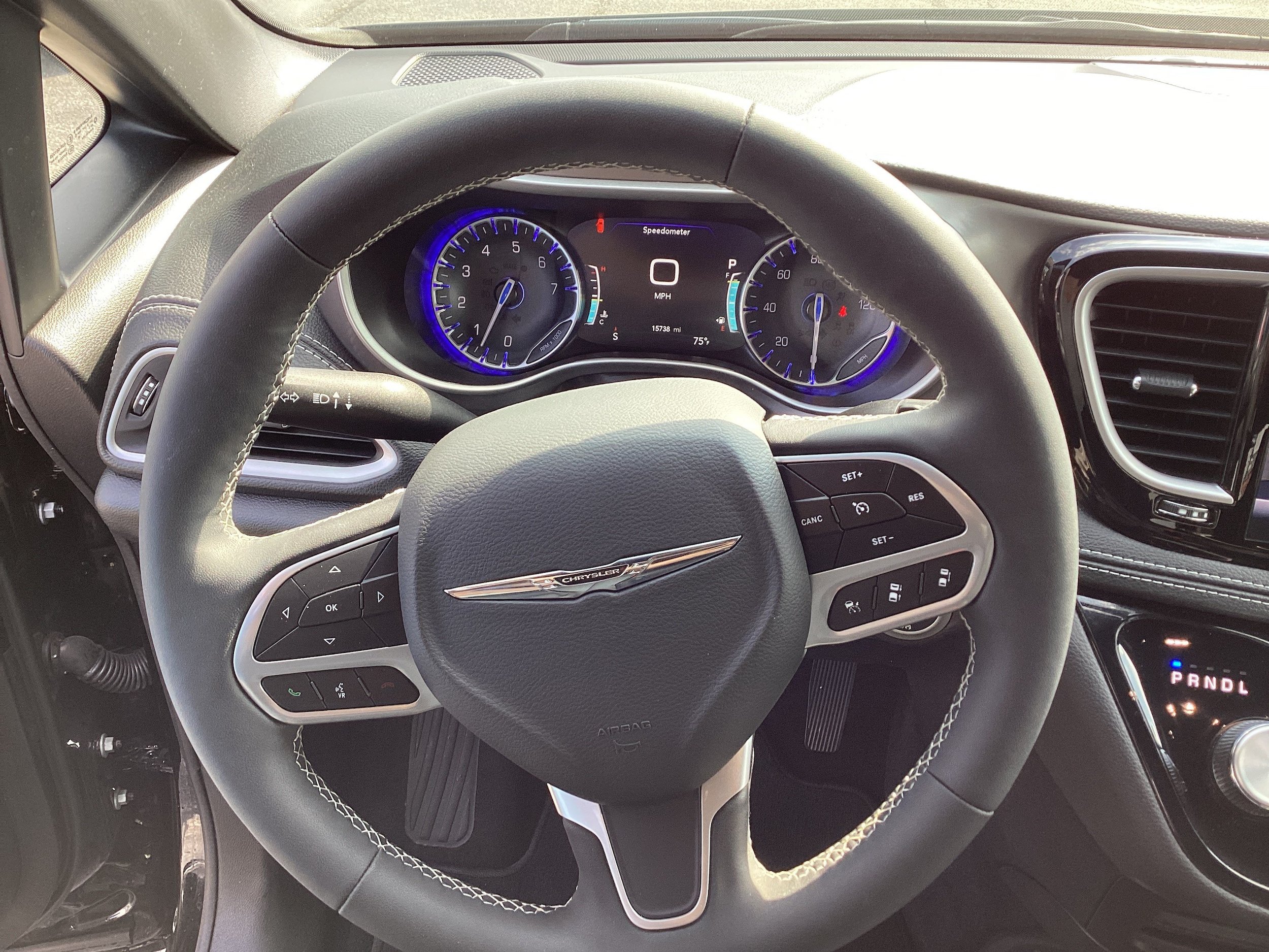 Used 2026 Chrysler Pacifica Select FWD image 18