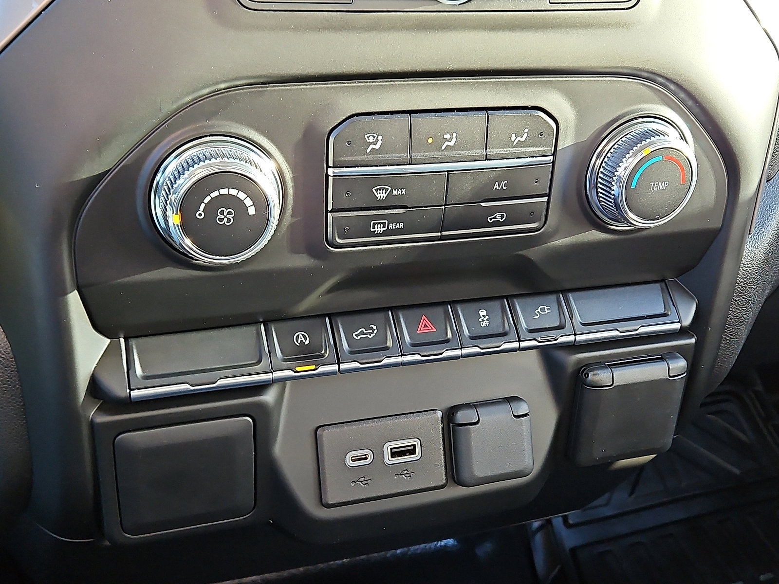 Used 2022 GMC Sierra 1500 Pro w/ Sierra Value Package image 16