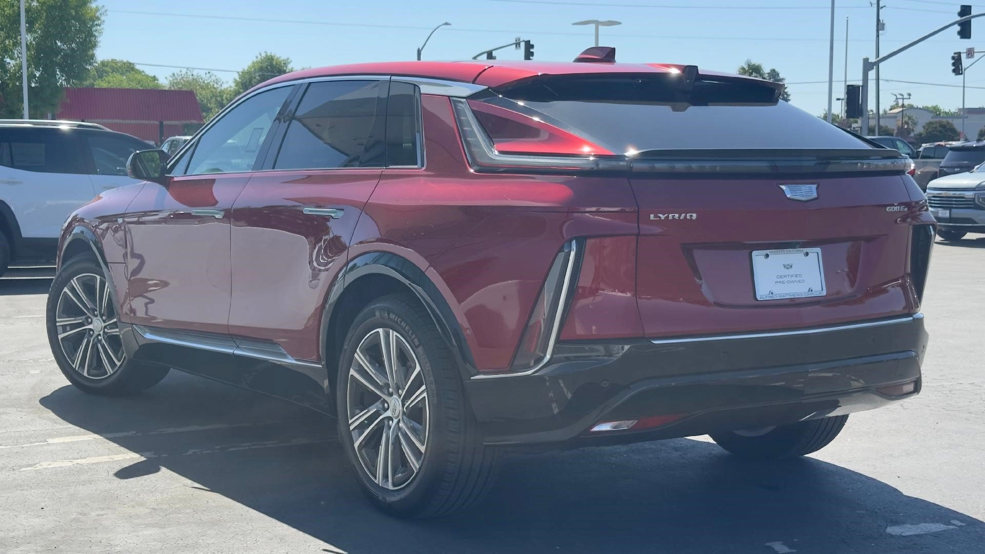 Certified 2024 Cadillac Lyriq Luxury AWD/4WD image 10