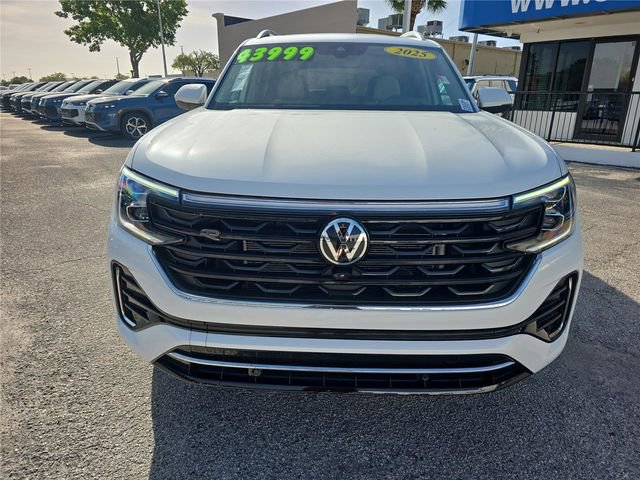 Used 2025 Volkswagen Atlas SEL Premium R-Line AWD/4WD image 2