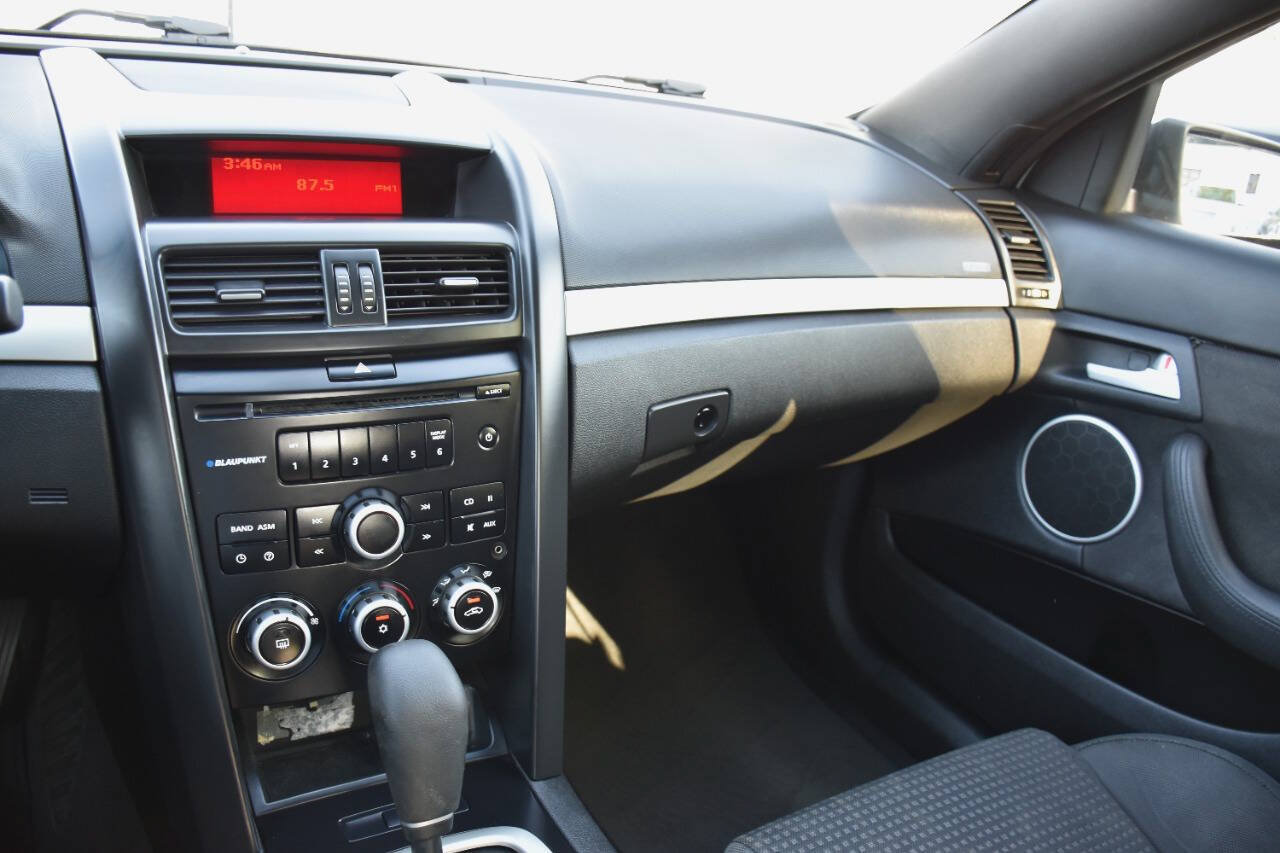 Used 2008 Pontiac G8 RWD image 17