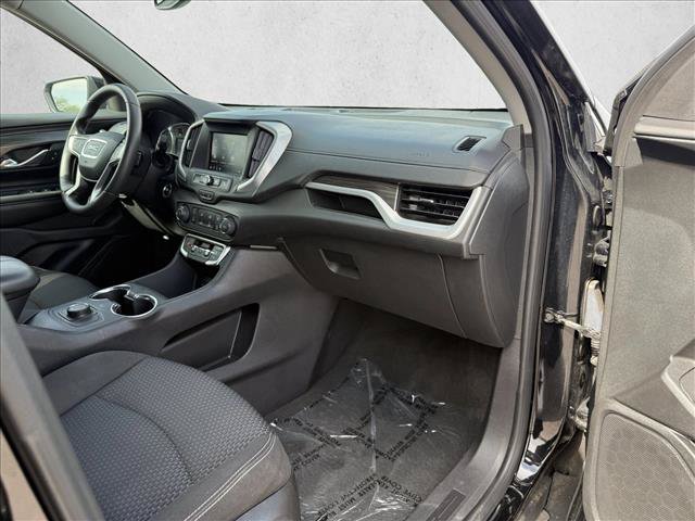 Used 2024 GMC Terrain SLE AWD/4WD image 11
