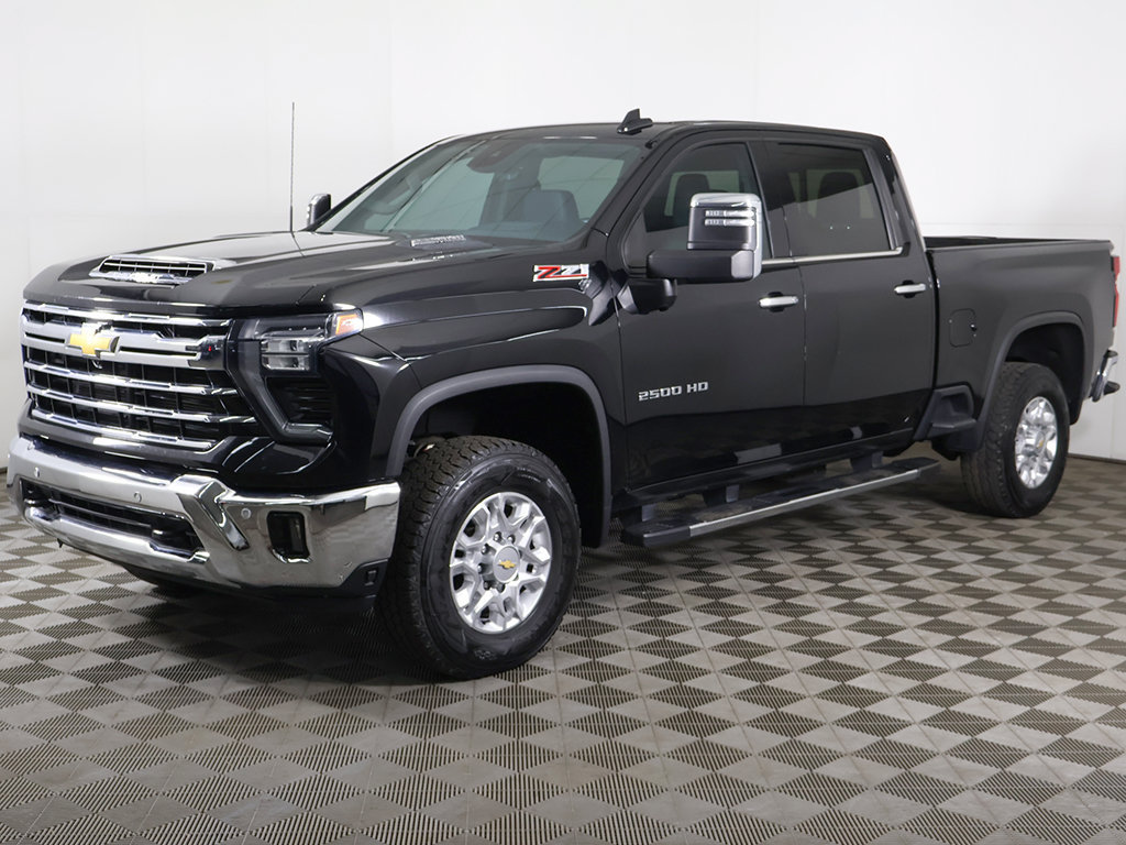 Used 2024 Chevrolet Silverado 2500 LTZ w/ LTZ Convenience Package AWD/4WD image 13