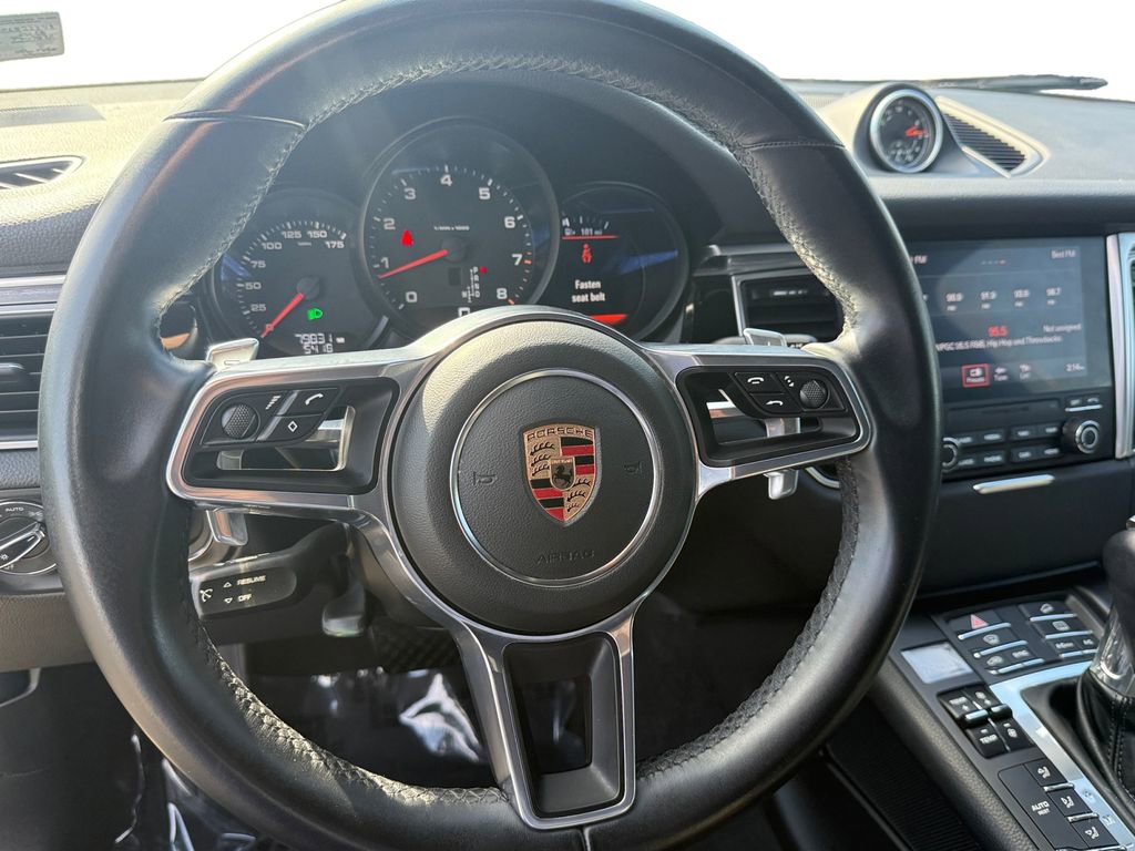 Used 2018 Porsche Macan image 13