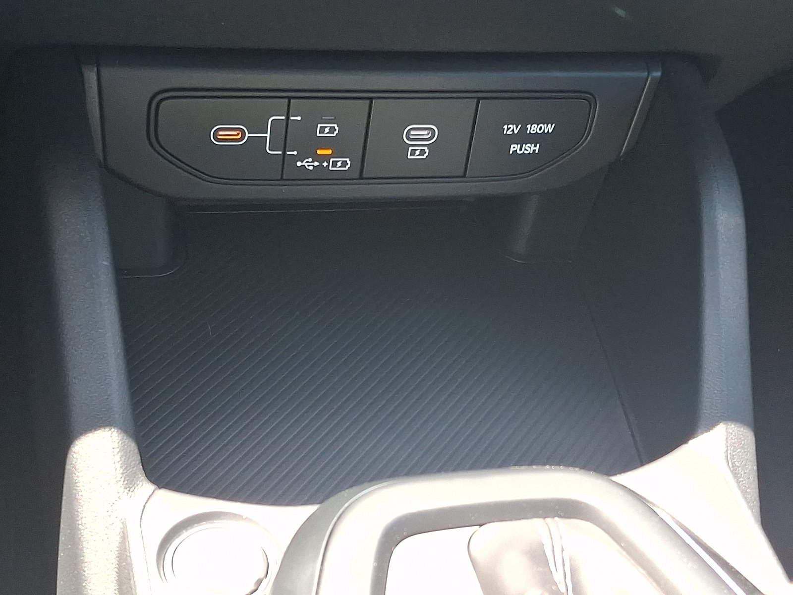 New 2026 Kia K4 FWD image 16