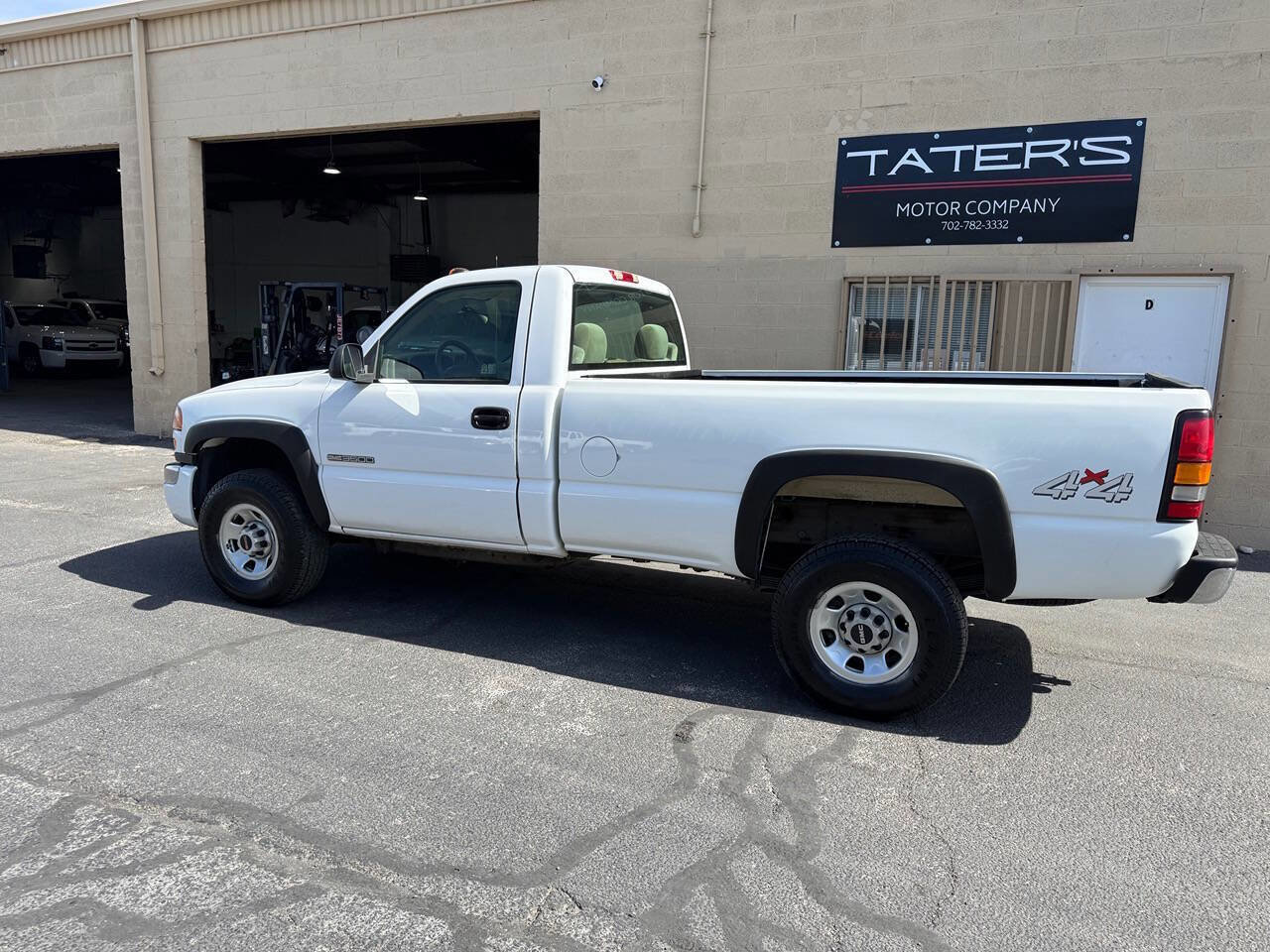 Used 2005 GMC Sierra 3500 W/T w/ Snow Plow Prep Package AWD/4WD image 6