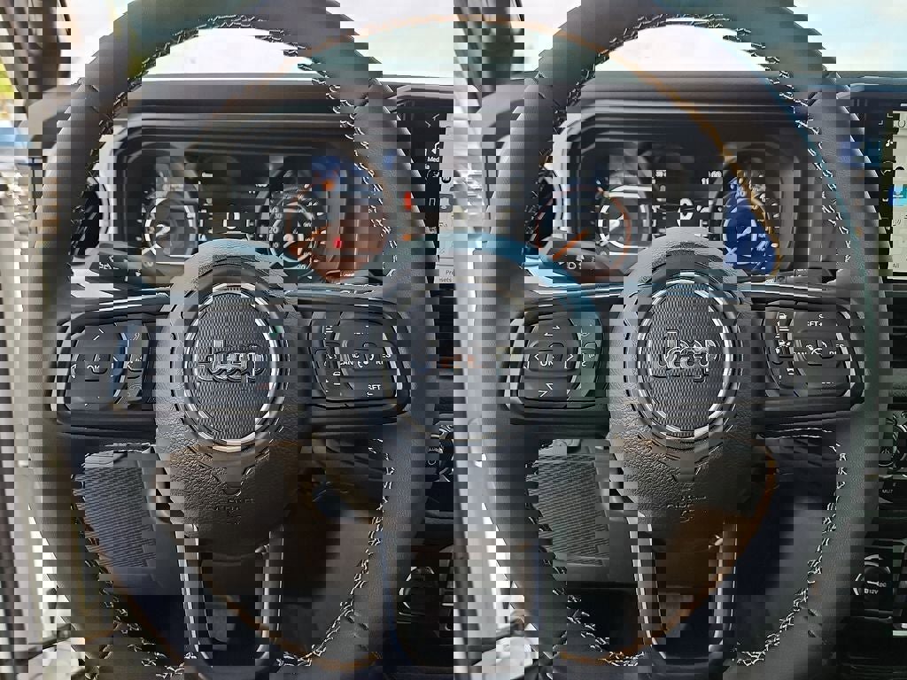 Used 2024 Jeep Wrangler Sport S AWD/4WD image 30