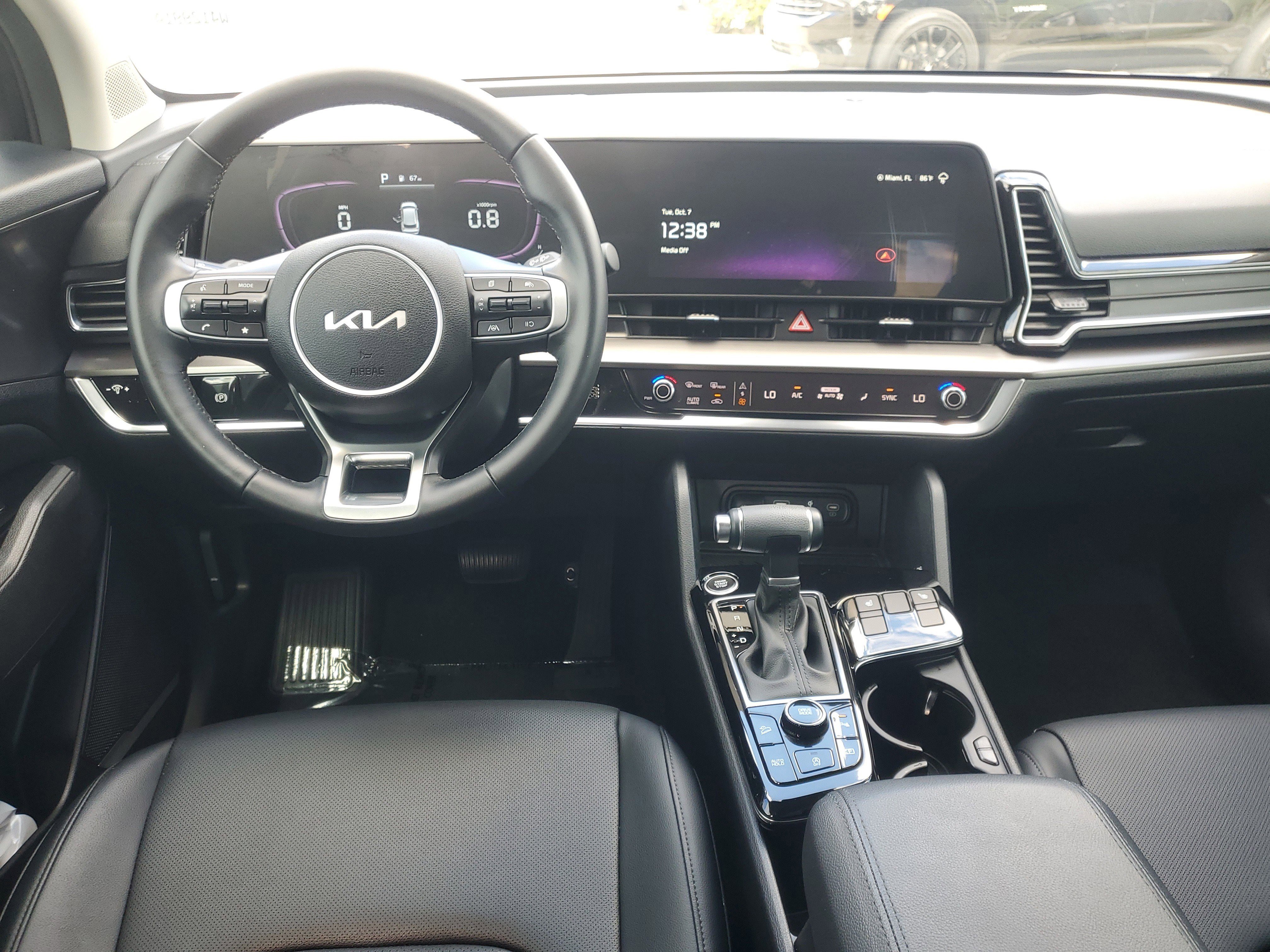 Used 2024 Kia Sportage EX image 10