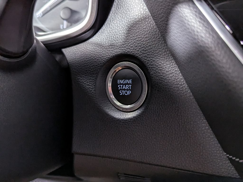 Used 2026 Toyota Corolla SE FWD image 33