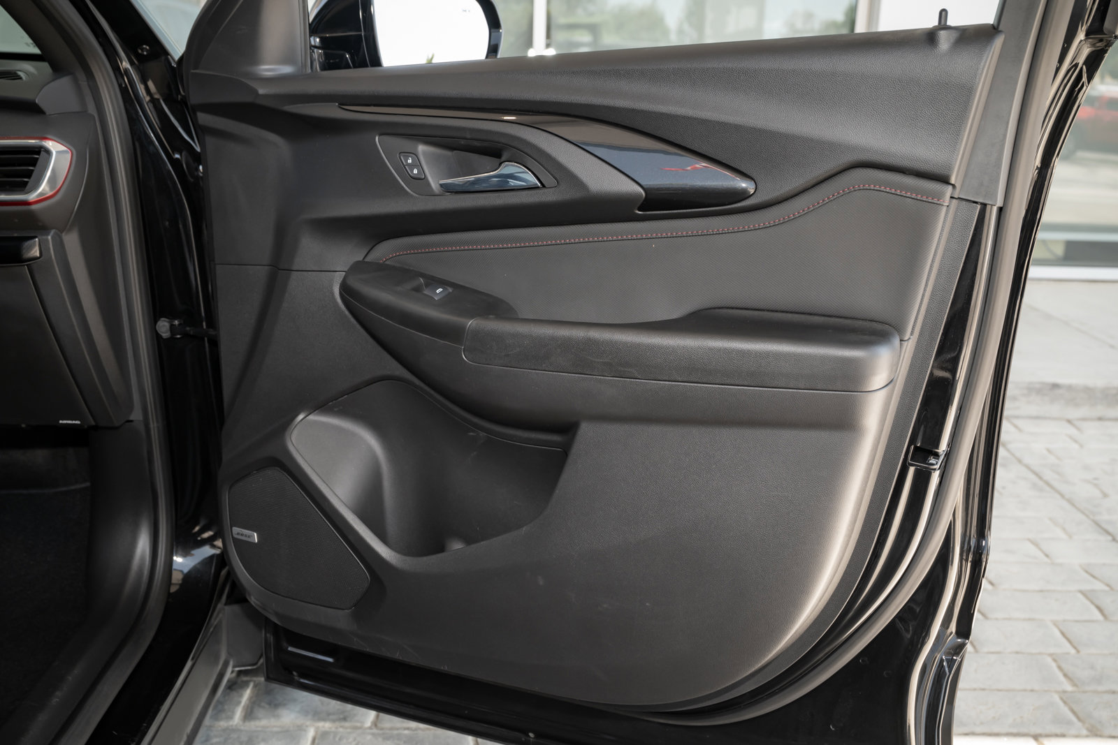 Used 2021 Chevrolet TrailBlazer RS w/ Sun and Liftgate Package image 46