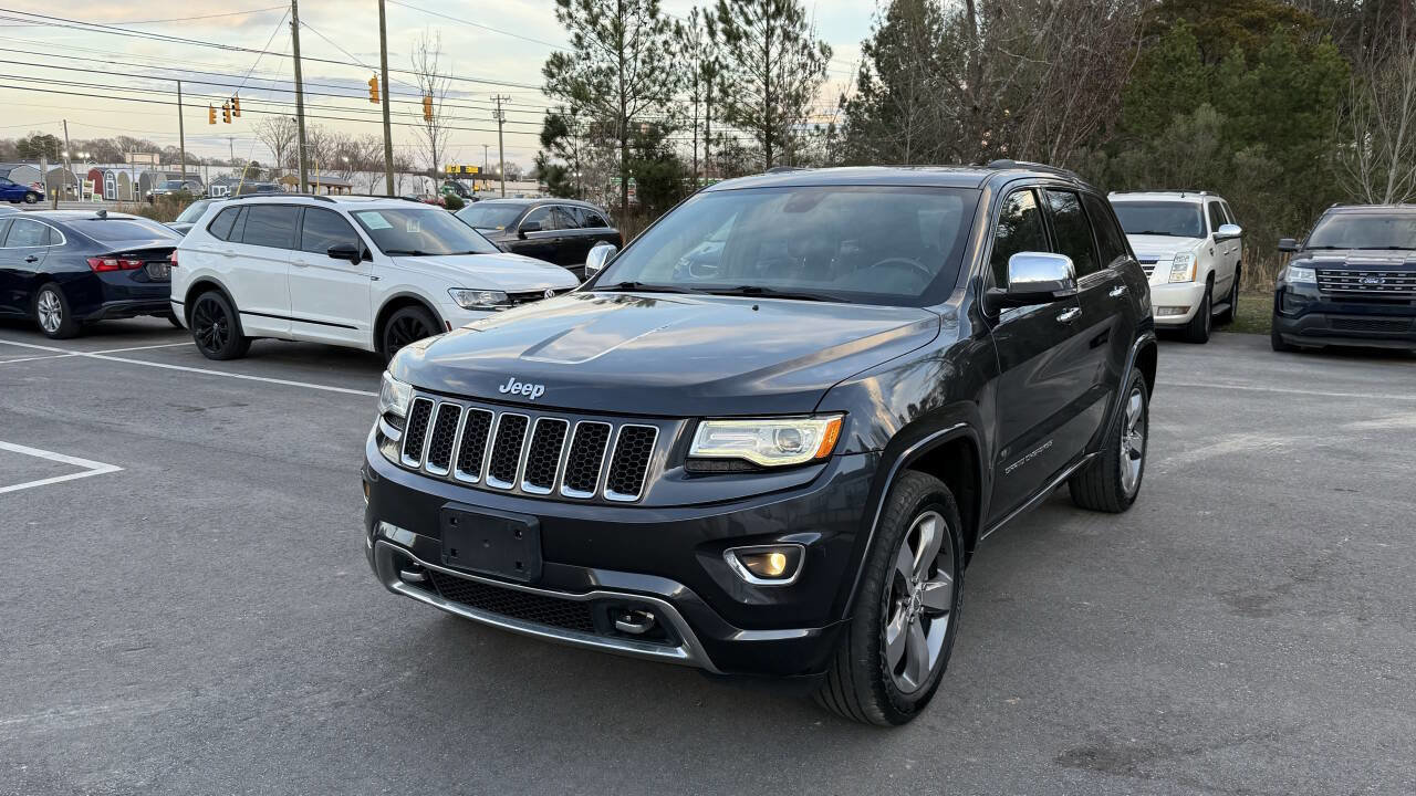 Used 2015 Jeep Grand Cherokee Overland AWD/4WD image 3