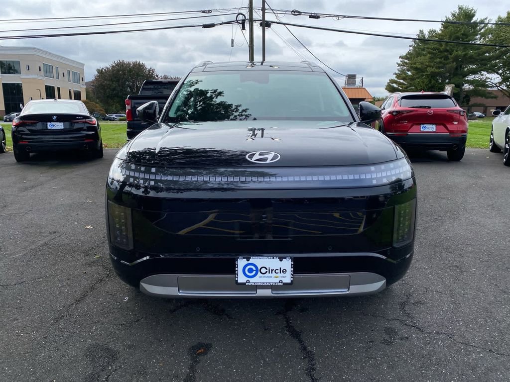 New 2026 Hyundai Ioniq 9 Limited w/ Tow & Go Package image 3