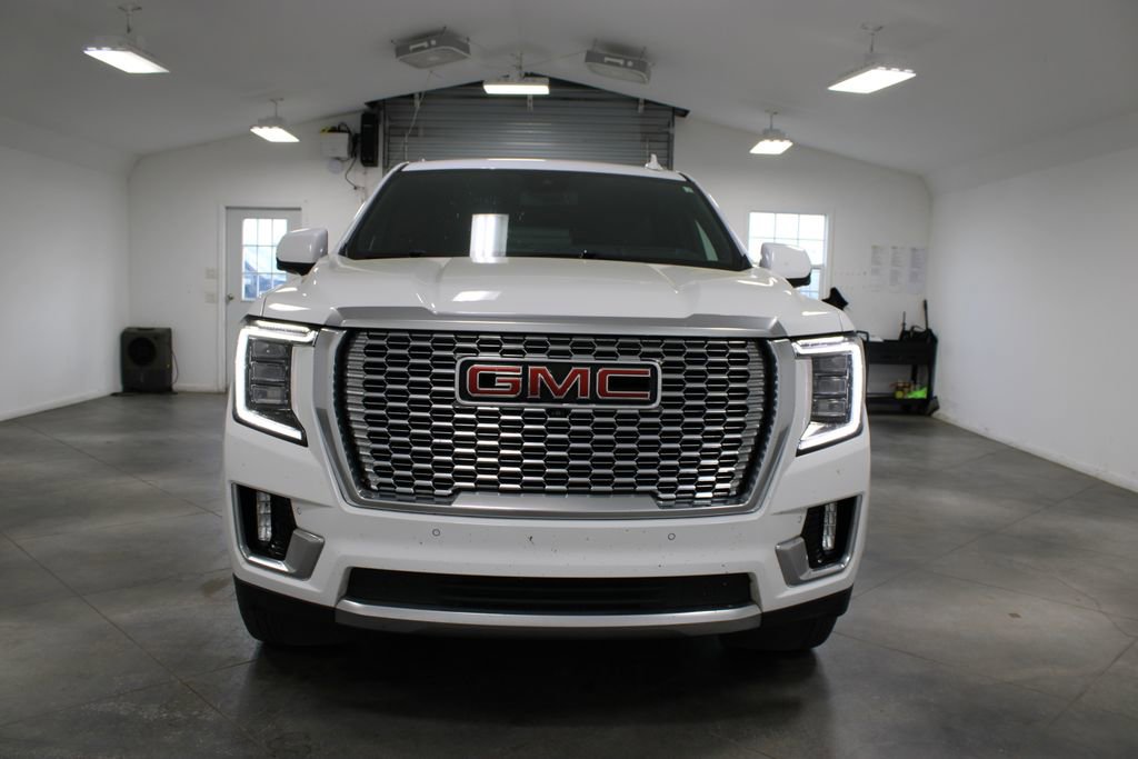 Used 2023 GMC Yukon Denali image 3