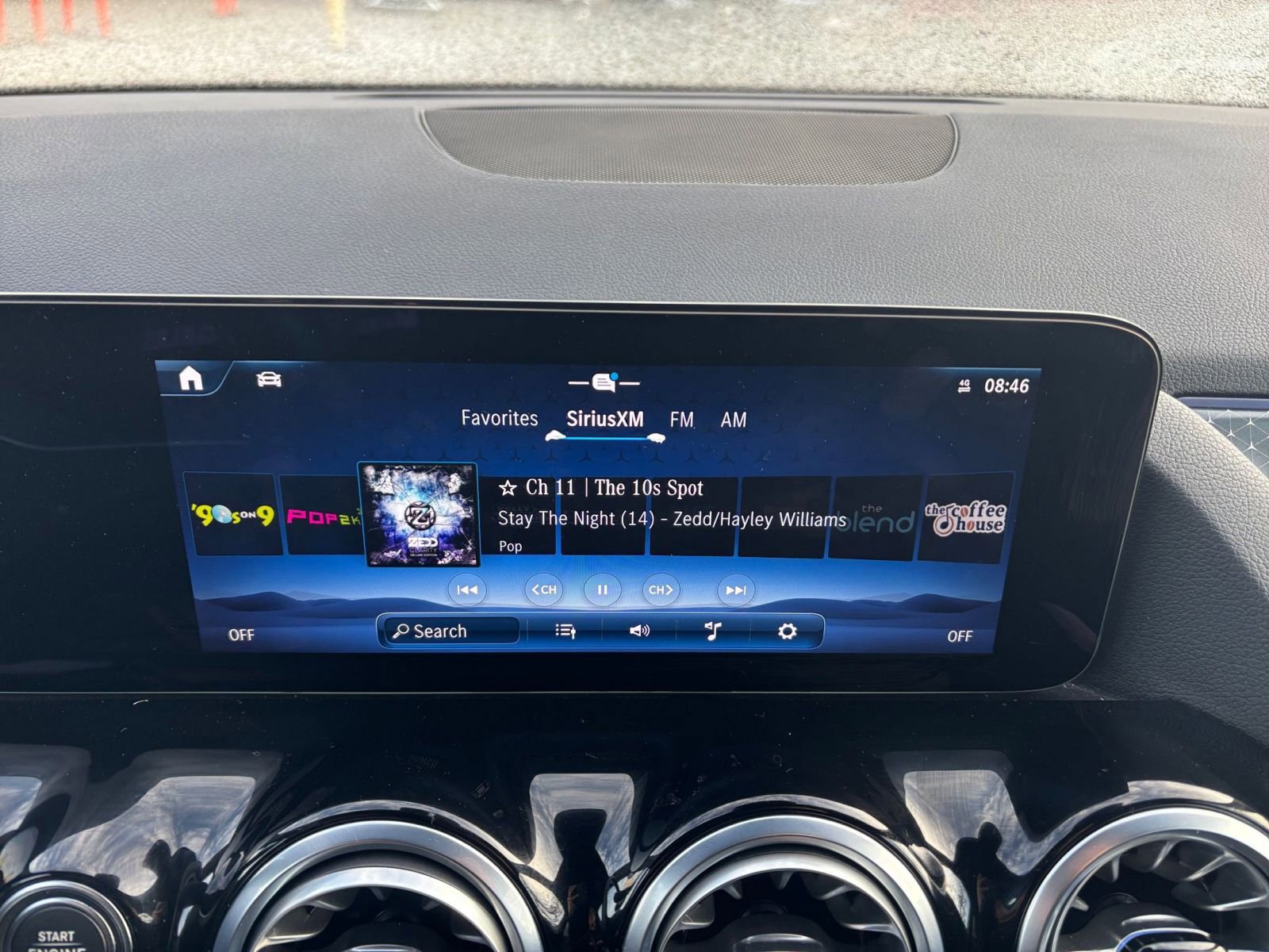 Used 2025 Mercedes-Benz GLA 250 4MATIC image 21