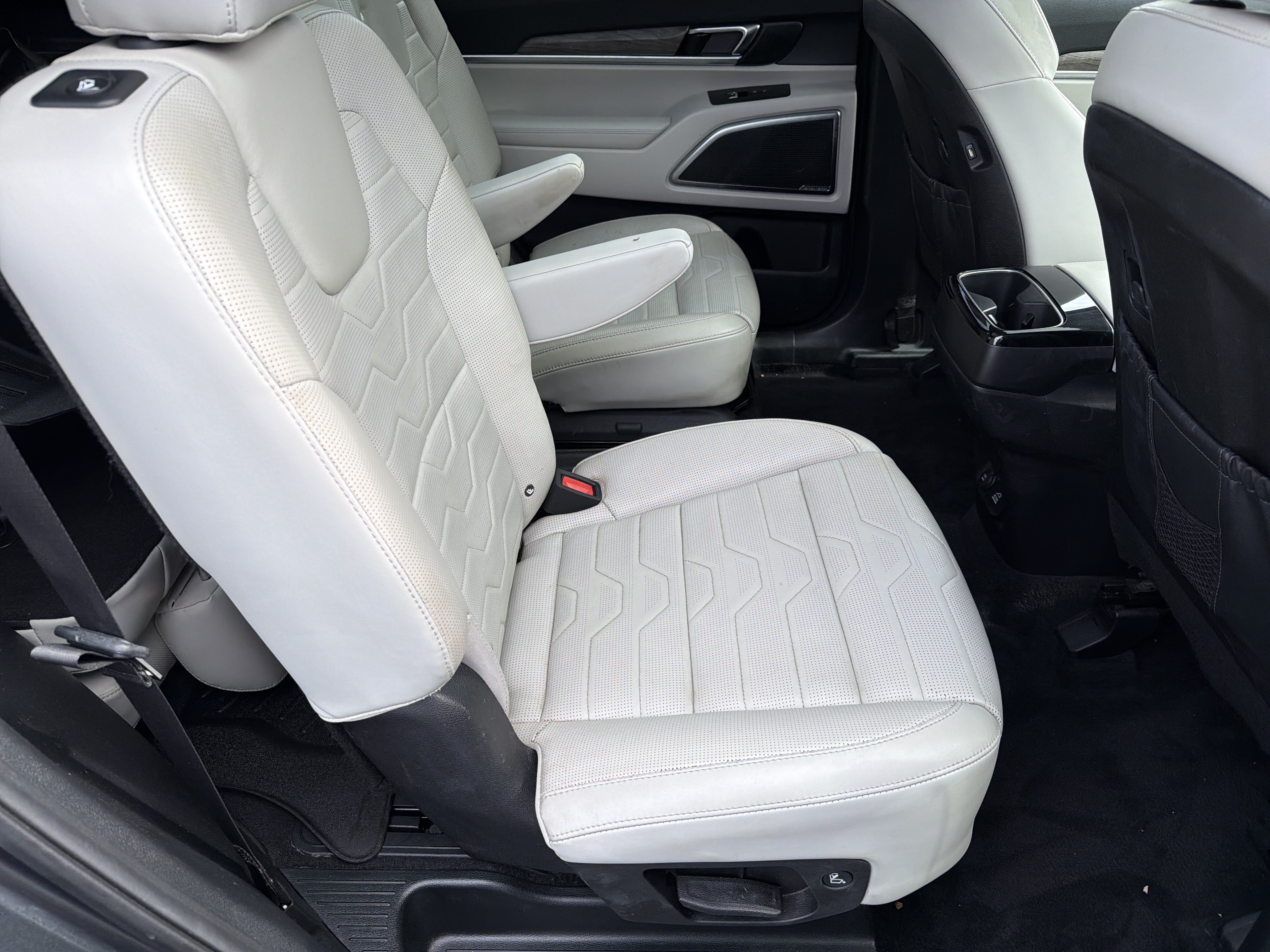 Used 2020 Kia Telluride SX w/ SX Prestige Package AWD/4WD image 13