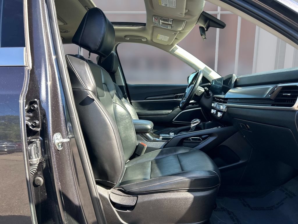 Used 2025 Kia Telluride S AWD/4WD image 23
