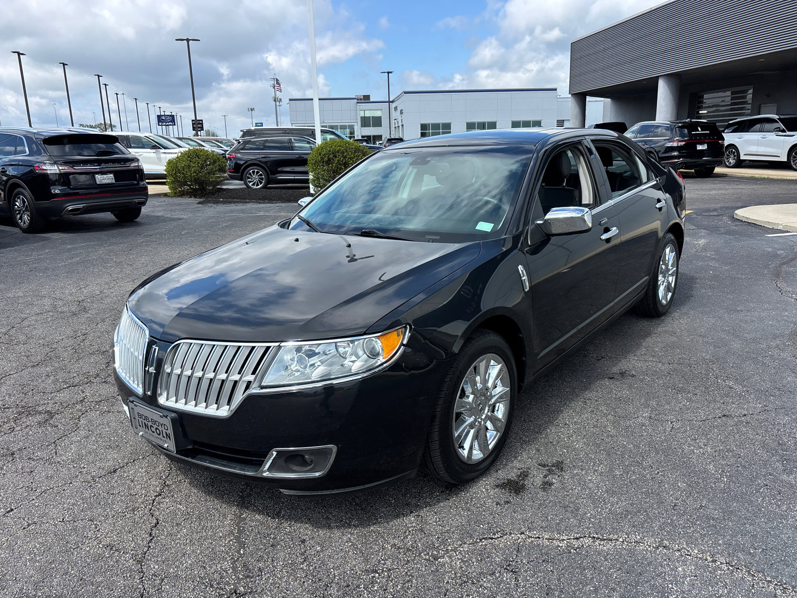 Used 2011 Lincoln MKZ w/ 102A Rapid Spec Order Code FWD image 3