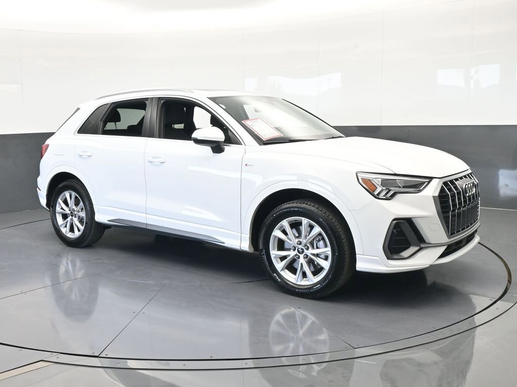 Used 2025 Audi Q3 2.0T Premium image 8