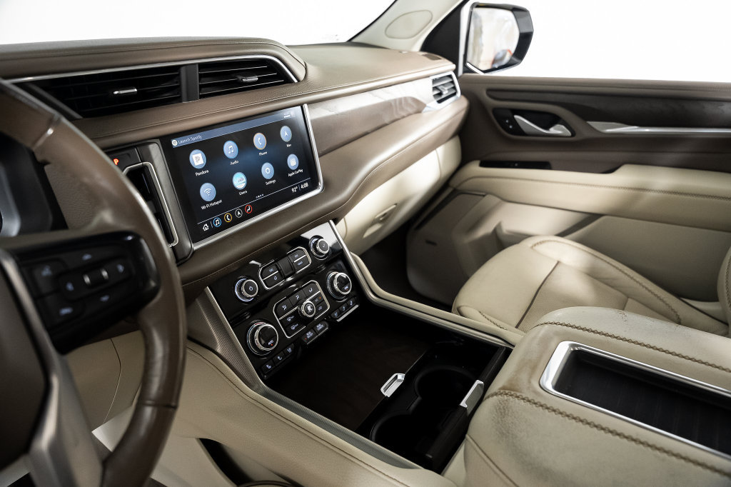 Used 2021 GMC Yukon Denali w/ Denali Premium Package RWD image 30
