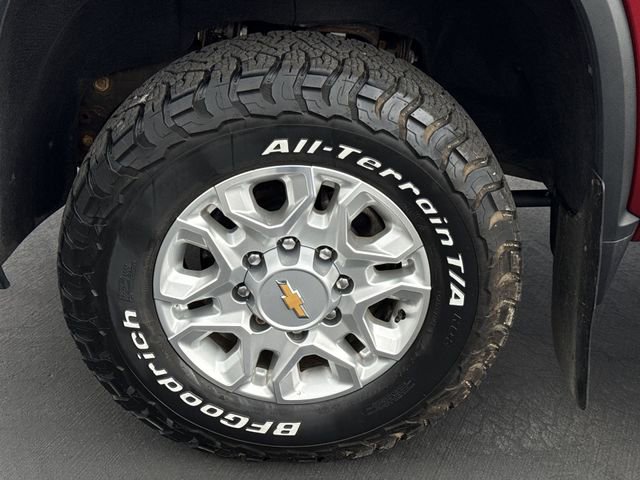 Used 2024 Chevrolet Silverado 2500 LT AWD/4WD image 31